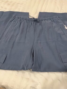 NWT Old Navy high waisted drapey cargo super wide leg pant size large